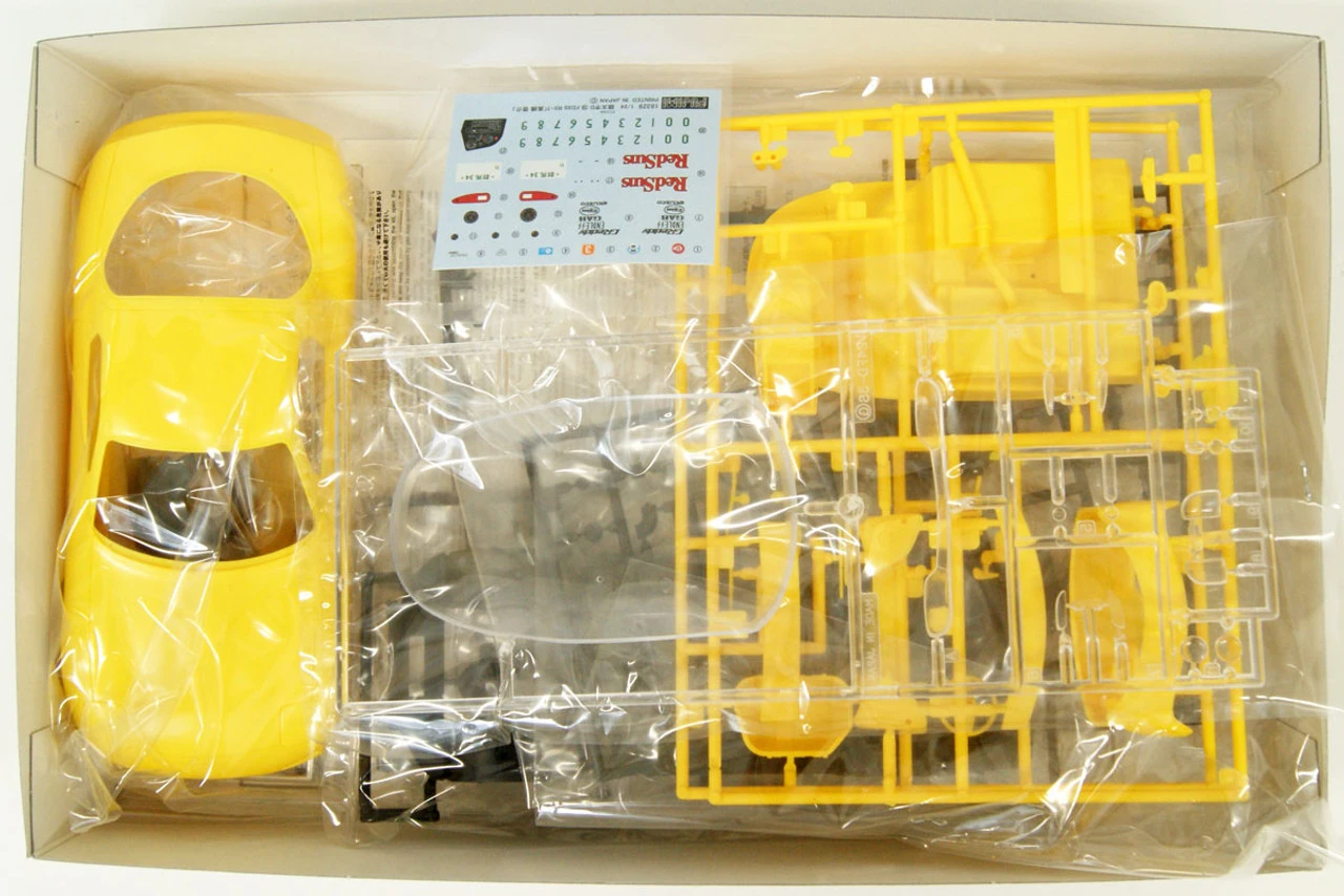 Fujimi 1/24 No.10 FD3S RX-7 Keisuke Takahashi Plastic Model (Initial D) 3 Fujimi 1/24 No.10 FD3S RX-7 Keisuke Takahashi Plastic Model (Initial D)