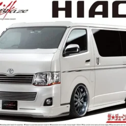 Aoshima The Tuned Car No.28 1/24 Silk Blaze TRH200V Hiace Ver. III '10 Toyota Plastic Model