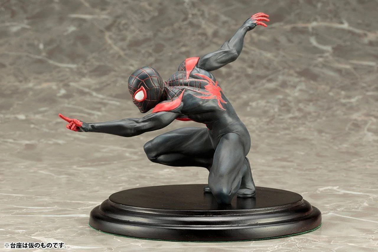 Kotobukiya ARTFX+ Spider-Man (Miles Morales) Marvel Now! 1/10 Easy Assembly Figure Kit 6 Kotobukiya ARTFX+ Spider-Man (Miles Morales) Marvel Now! 1/10 Easy Assembly Figure Kit - Image 4