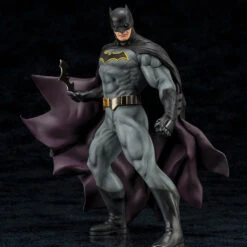 Kotobukiya SV199 ARTFX+ DC Universe Batman Rebirth 1/10 Scale Figure -Kotobukiya shop 4934054903504 3 53992.1524110063