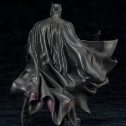 Kotobukiya SV199 ARTFX+ DC Universe Batman Rebirth 1/10 Scale Figure -Kotobukiya shop 4934054903504 5 34540.1524110063