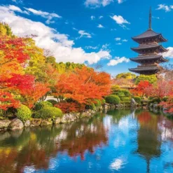 Yanoman Jigsaw Puzzle 10-1378 Tﾅ・Eji With Autumn Leaves In Kyoto (1000 Pieces)