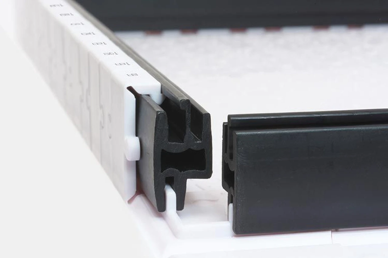 Yanoman 2304-10 Jigsaw Puzzle Moomin Mama's Mural (120 Pieces) 6 Yanoman 2304-10 Jigsaw Puzzle Moomin Mama's Mural (120 Pieces) - Image 4