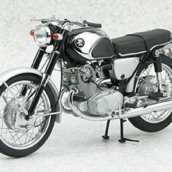 Ebbro 10013 Honda CB72 1960 1/10 Scale