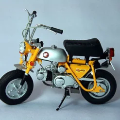 Ebbro 10019 Honda Monkey Z50A (Yellow) 1/10 Scale