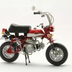 Ebbro 10020 Honda Monkey Z50Z (Red) 1/10 Scale